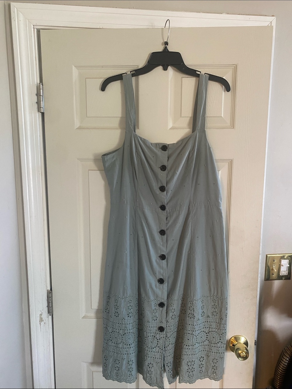 GAP Sage Green Eyelet Button-Front Midi Dress